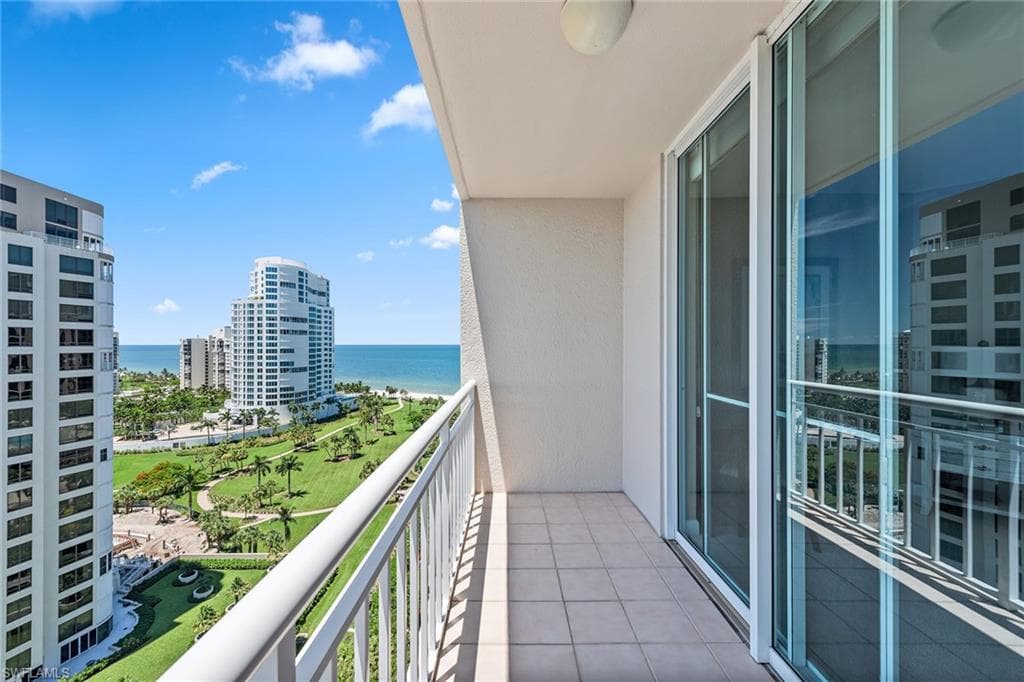 4255 Gulf Shore Blvd N 1403, Naples, FL 34103-22