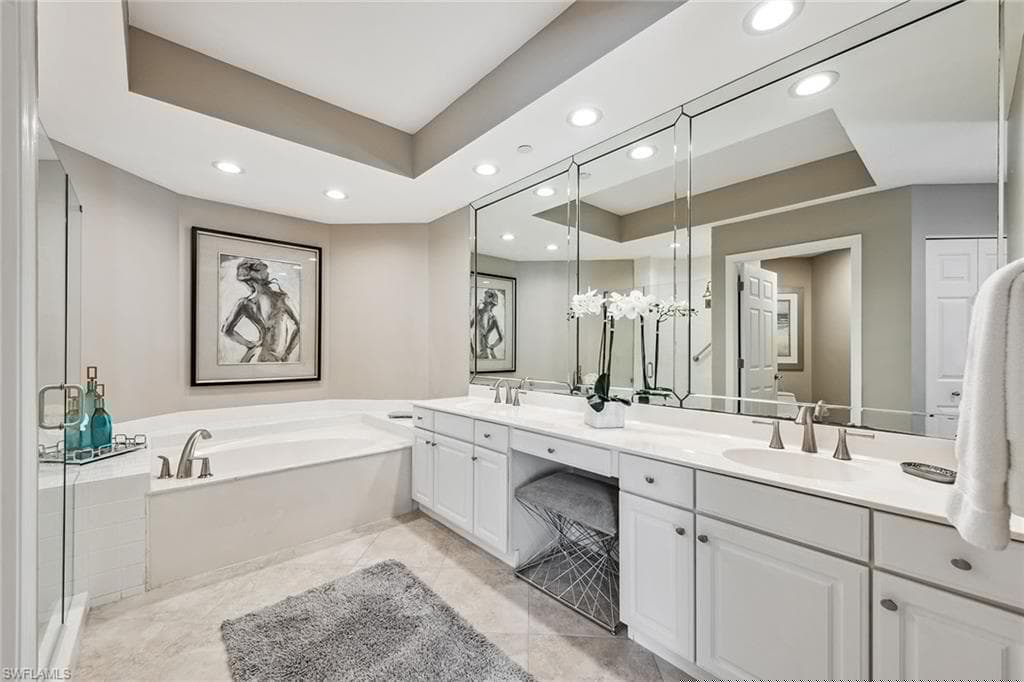 4255 Gulf Shore Blvd N 1403, Naples, FL 34103-23