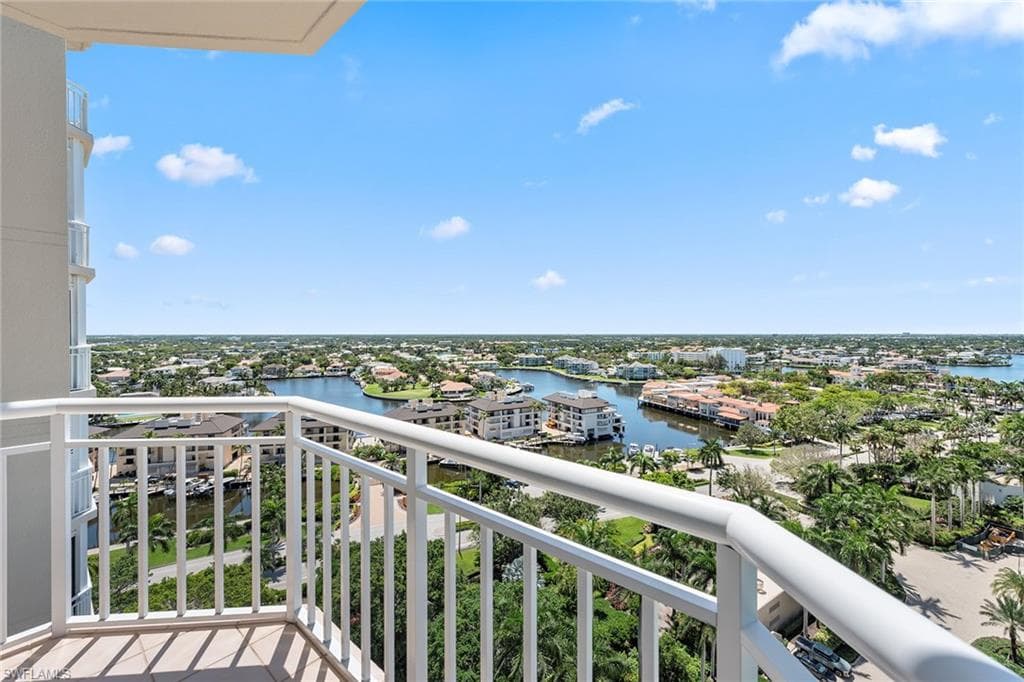 4255 Gulf Shore Blvd N 1403, Naples, FL 34103-28