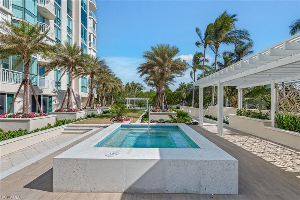 4255 Gulf Shore Blvd N 1403, Naples, FL 34103-31