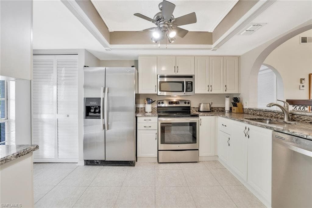 505 Mardel Dr 109, Naples, FL 34104-7