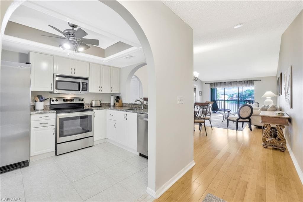 505 Mardel Dr 109, Naples, FL 34104-8