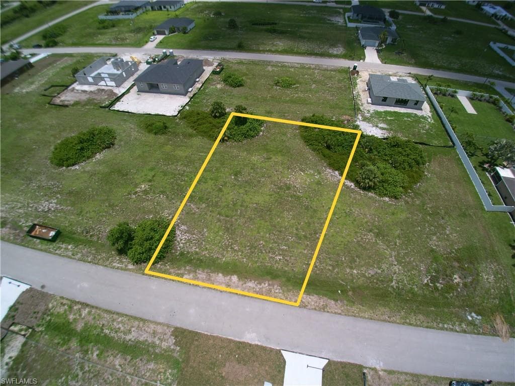 3812 41st St, Cape Coral, FL 33993-6