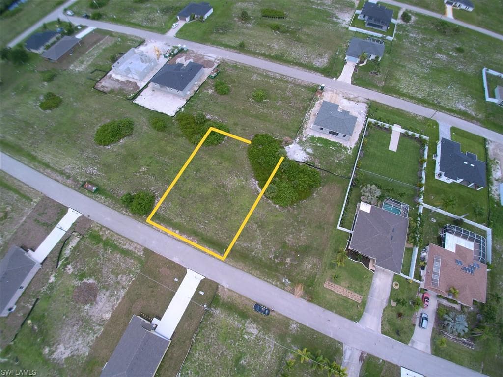 3812 41st St, Cape Coral, FL 33993-7