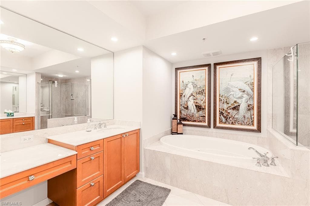 1050 Borghese Ln 1203, Naples, FL 34114-12