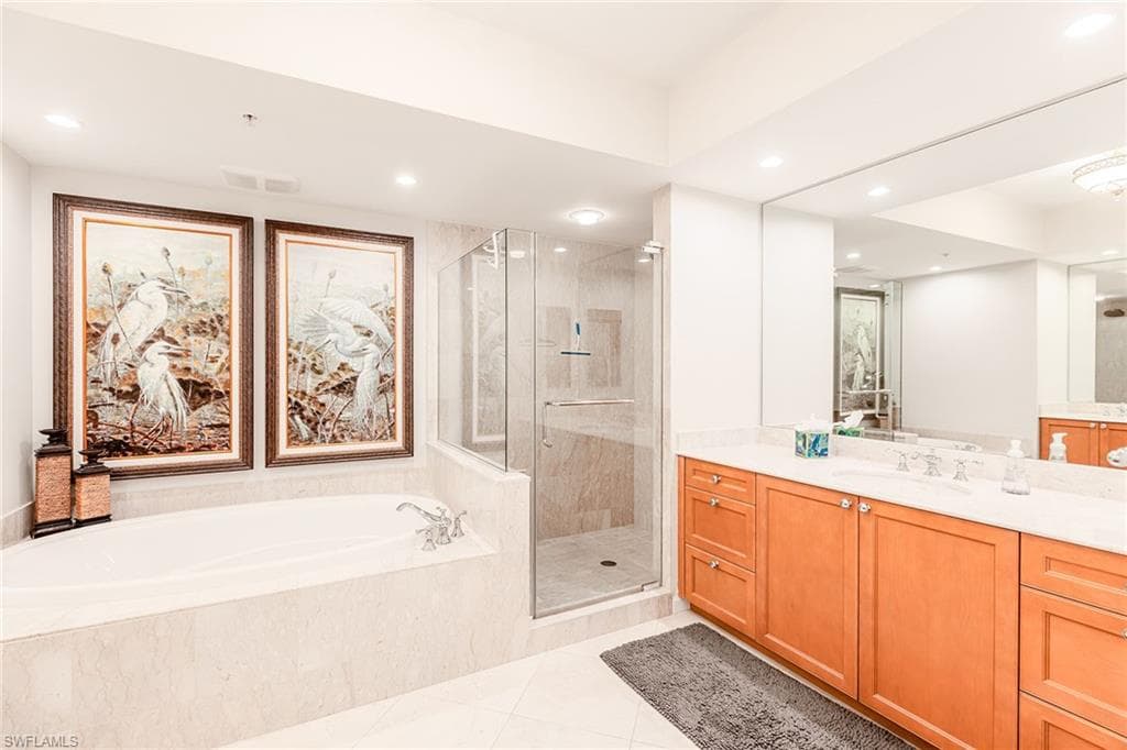 1050 Borghese Ln 1203, Naples, FL 34114-13