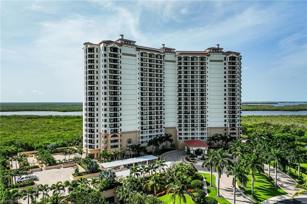 1050 Borghese Ln 1203, Naples, FL 34114-1