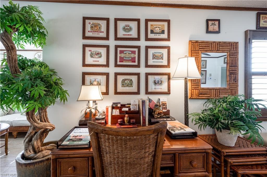 1100 8th Ave S A205, Naples, FL 34102-9