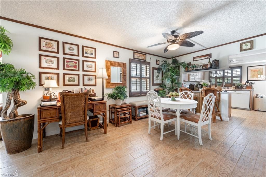 1100 8th Ave S A205, Naples, FL 34102-11