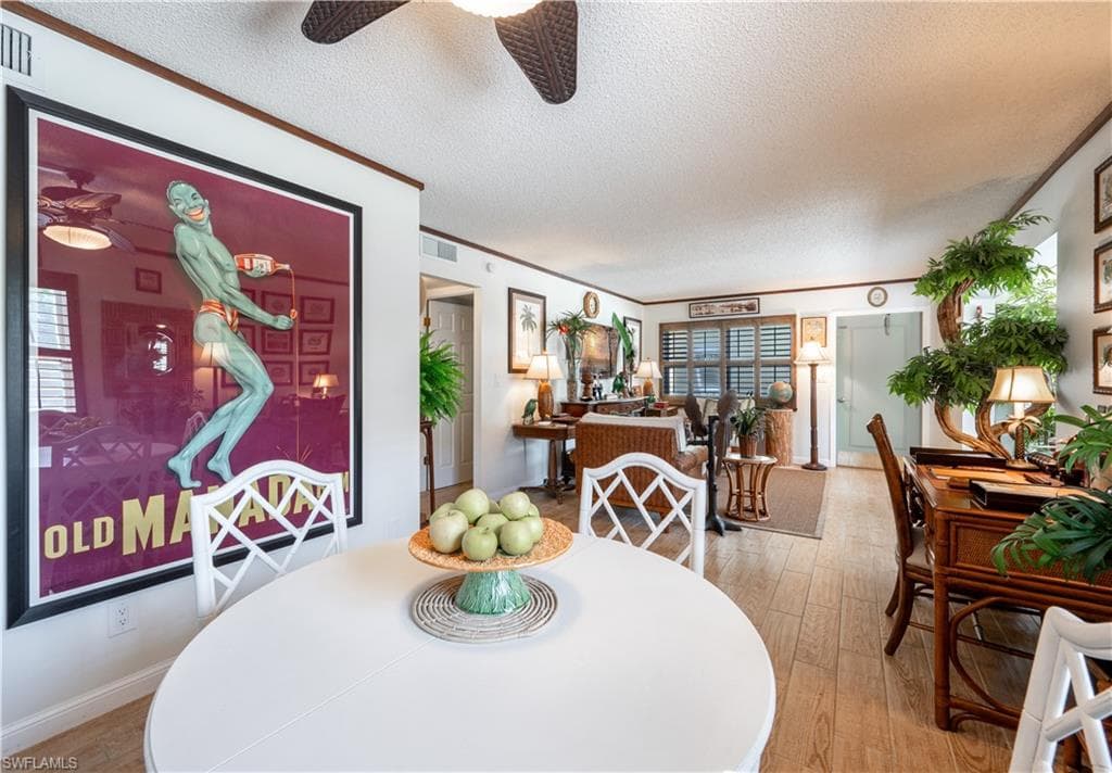 1100 8th Ave S A205, Naples, FL 34102-13