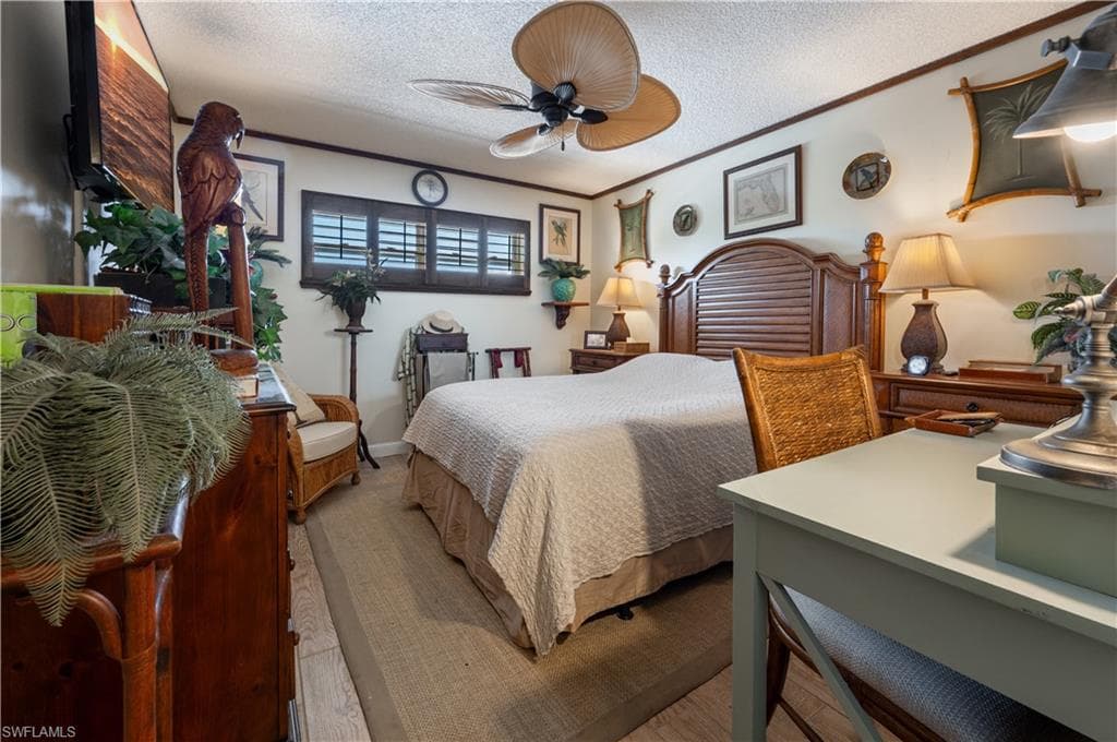 1100 8th Ave S A205, Naples, FL 34102-19