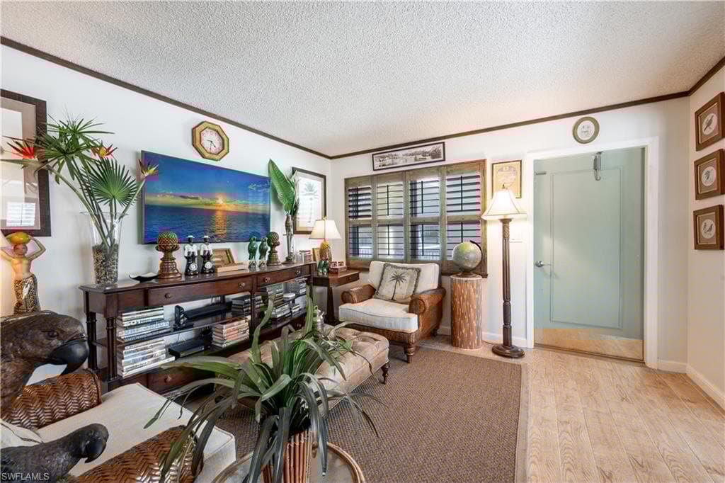 1100 8th Ave S A205, Naples, FL 34102-4