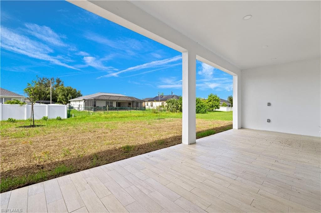 1902 Embers Pkwy W, Cape Coral, FL 33993-17