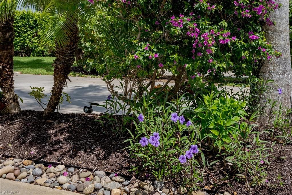 13573 Snapper Ln, Naples, FL 34114-35