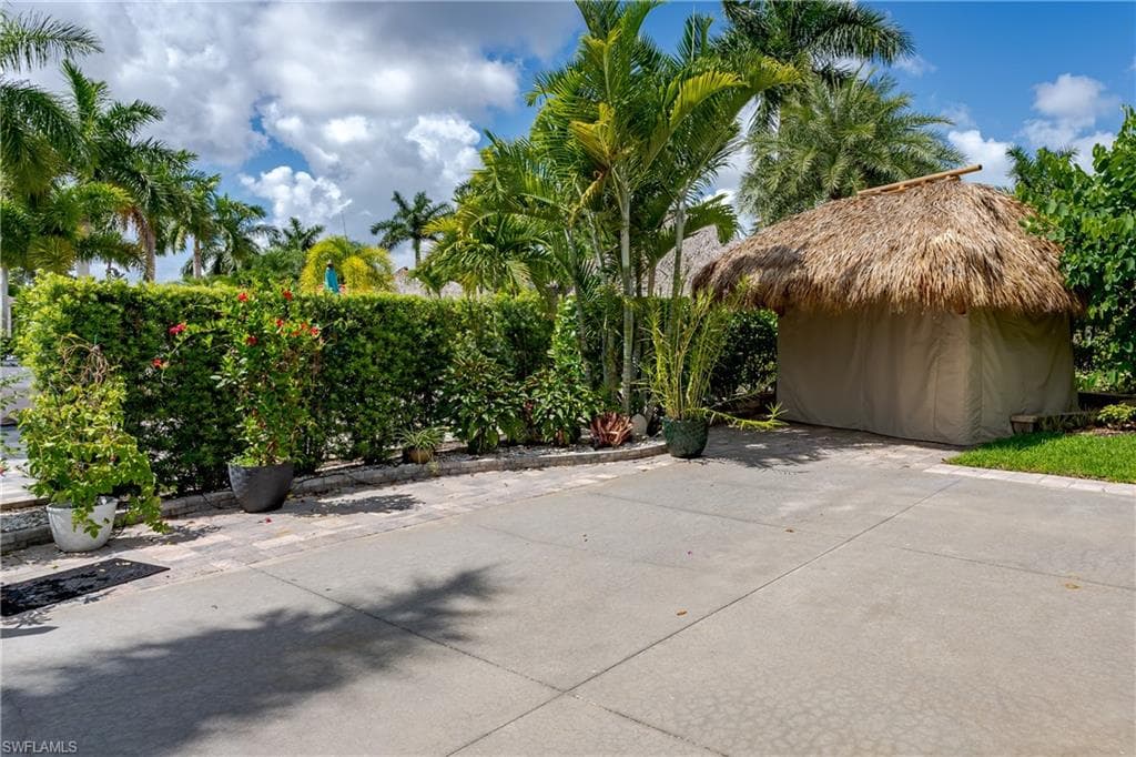 13573 Snapper Ln, Naples, FL 34114-42