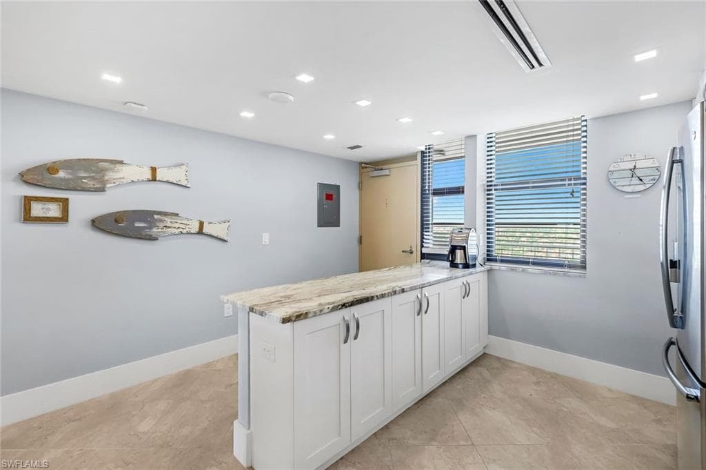 440 Seaview Ct 1901, Marco Island, FL 34145-7