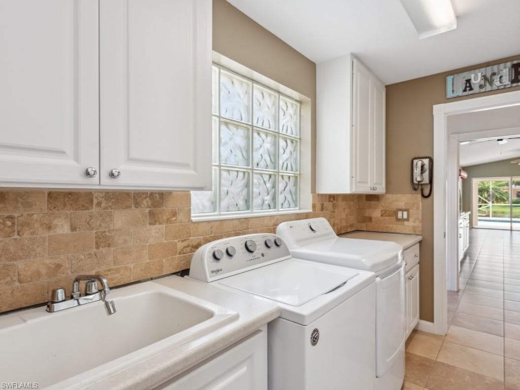 7857 Umberto Ct, Naples, FL 34114-20