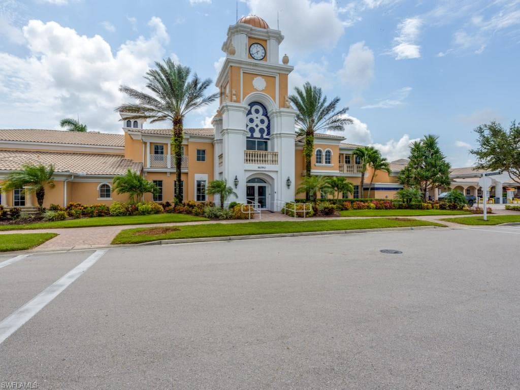 7857 Umberto Ct, Naples, FL 34114-21