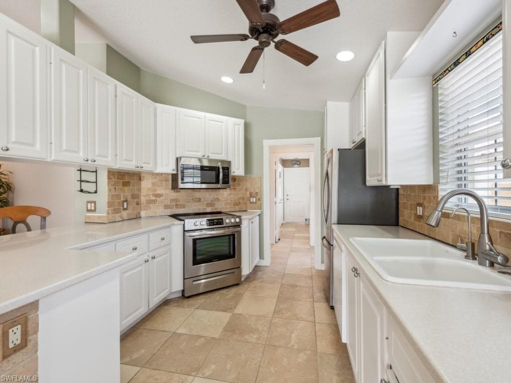 7857 Umberto Ct, Naples, FL 34114-7