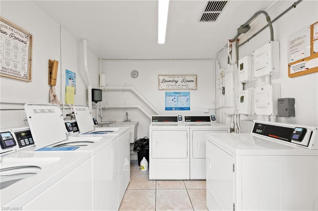 1215 Edington Pl H3, Marco Island, FL 34145-27