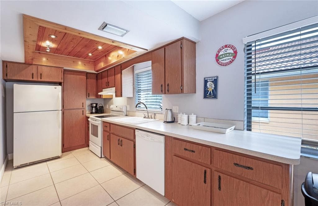 778 109th Ave N, Naples, FL 34108-13