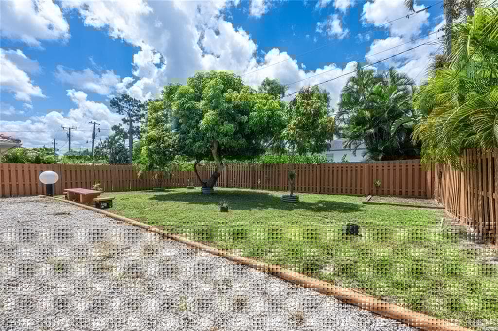 778 109th Ave N, Naples, FL 34108-33