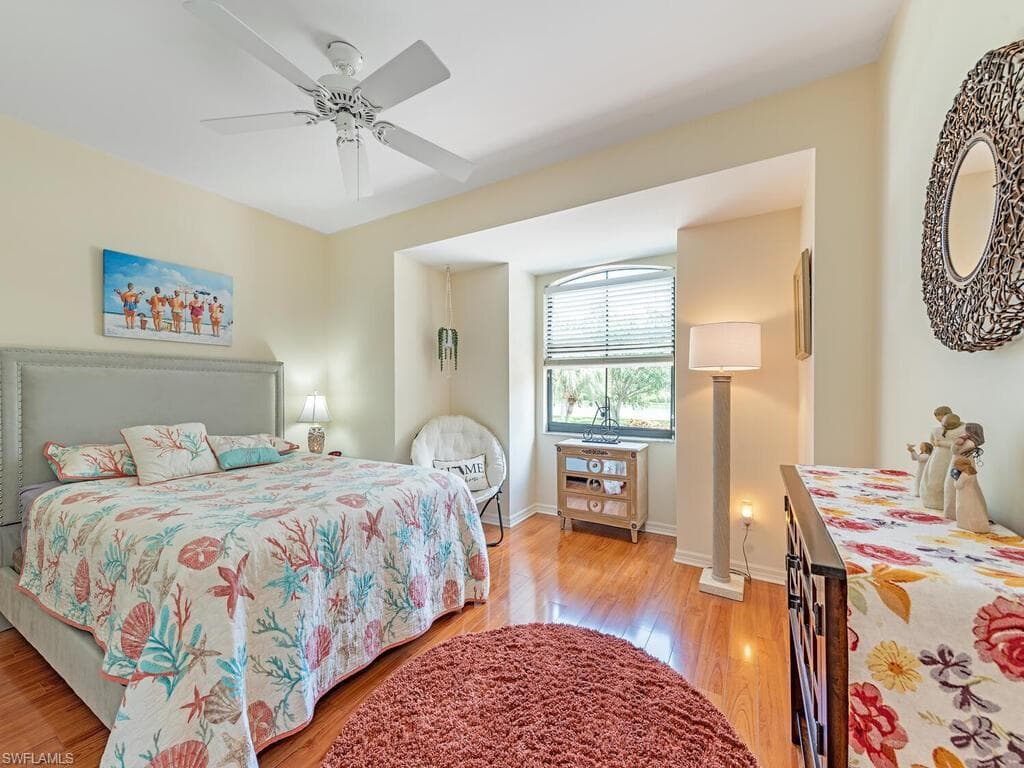184 Vintage Cir N201, Naples, FL 34119-9
