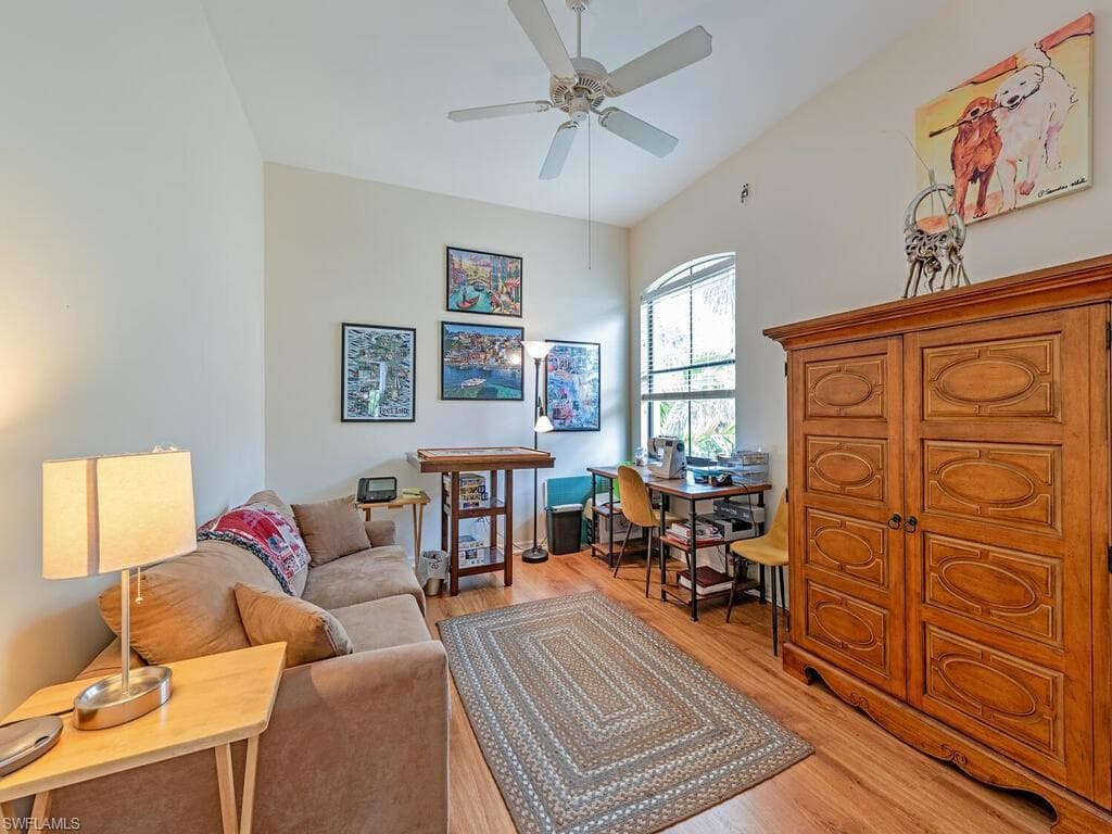 184 Vintage Cir N201, Naples, FL 34119-11