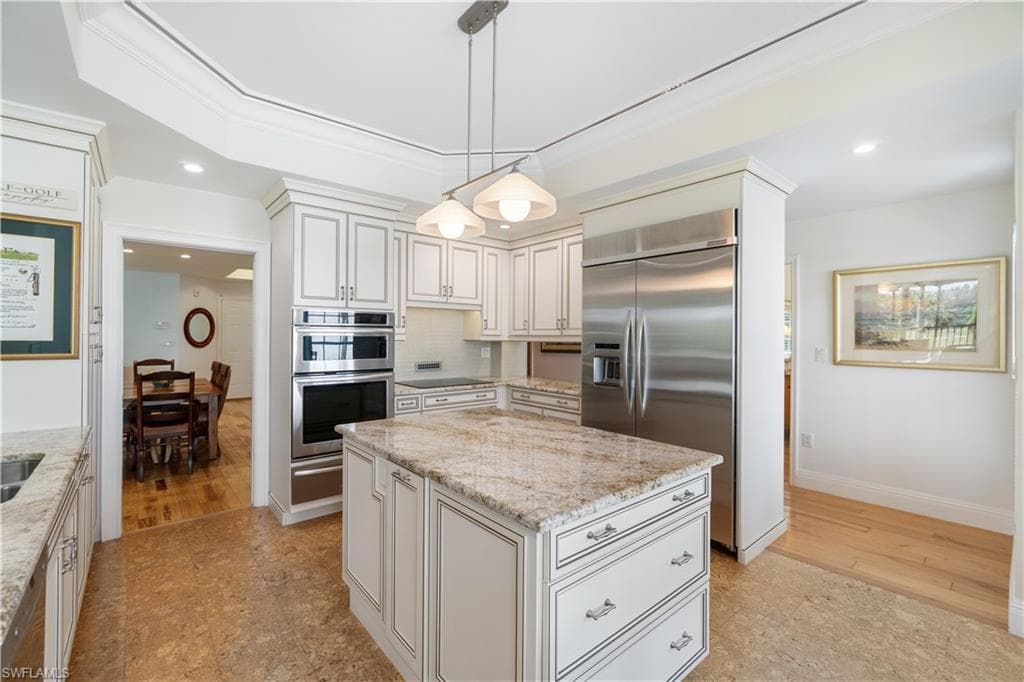 591 Audubon Blvd B-102, Naples, FL 34110-9