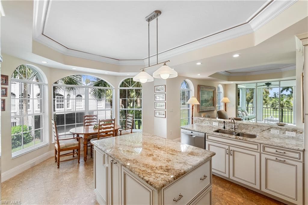 591 Audubon Blvd B-102, Naples, FL 34110-4