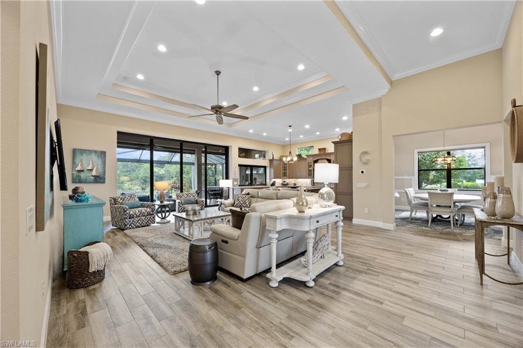 12402 Lockford Ln, Naples, FL 34120-10