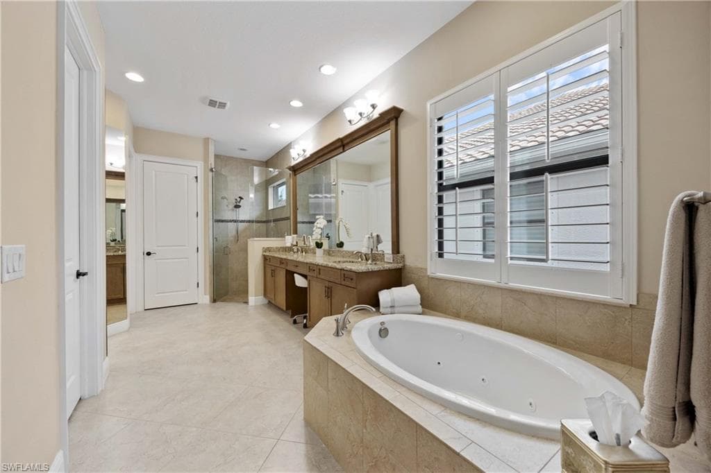 12402 Lockford Ln, Naples, FL 34120-19
