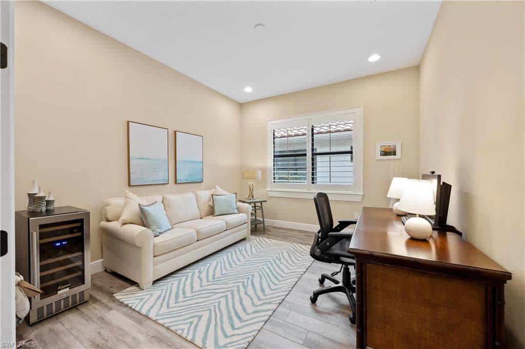 12402 Lockford Ln, Naples, FL 34120-20