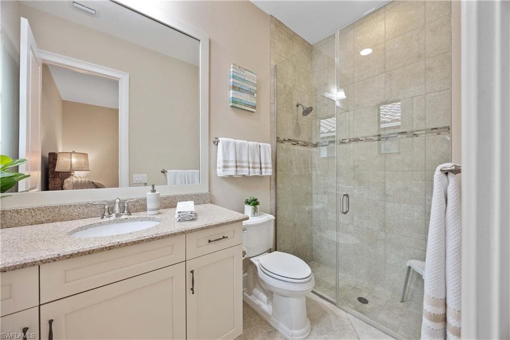 12402 Lockford Ln, Naples, FL 34120-25