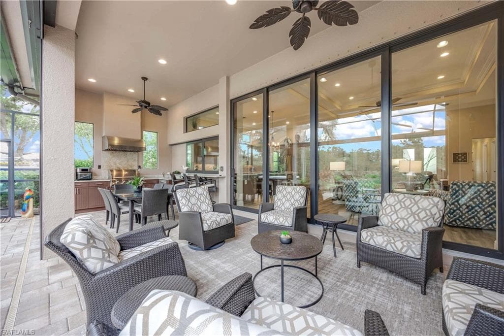 12402 Lockford Ln, Naples, FL 34120-30