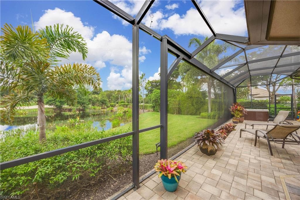12402 Lockford Ln, Naples, FL 34120-44