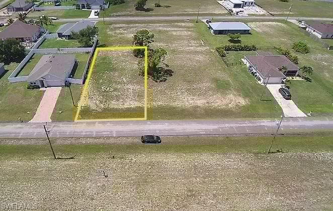 2916 25th Ln, Cape Coral, FL 33993-4