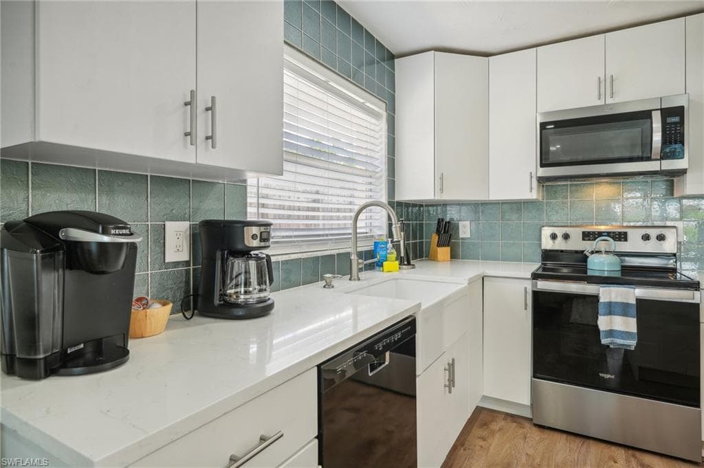 705 103rd Ave N, Naples, FL 34108-11