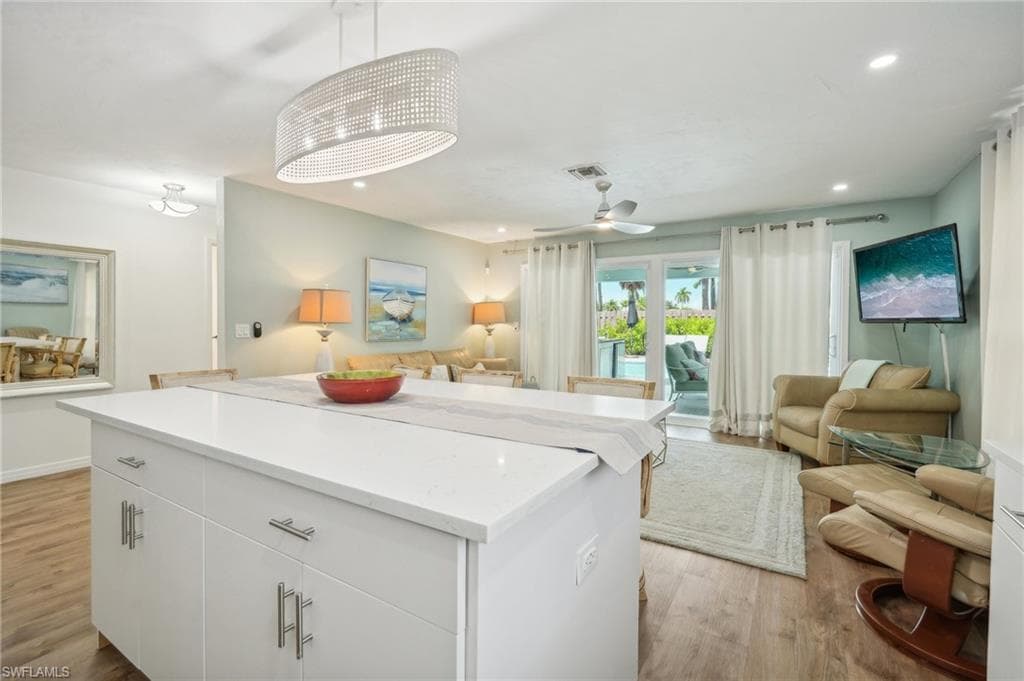 705 103rd Ave N, Naples, FL 34108-12