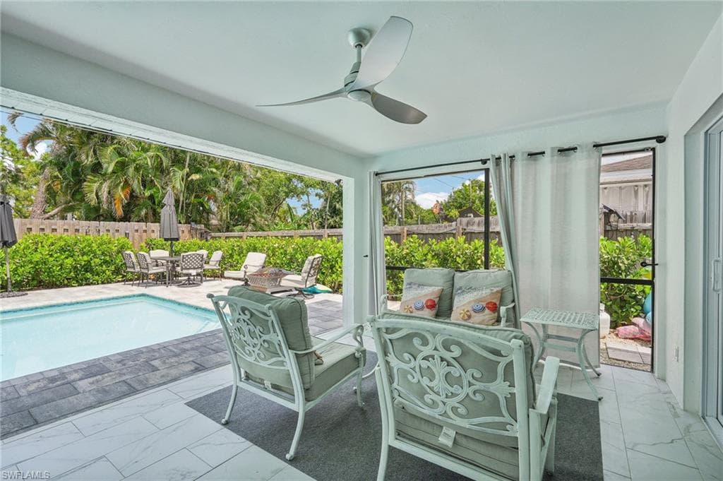 705 103rd Ave N, Naples, FL 34108-26