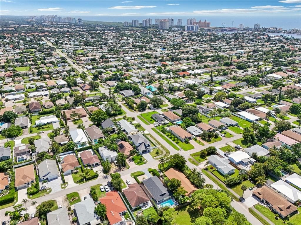 705 103rd Ave N, Naples, FL 34108-34