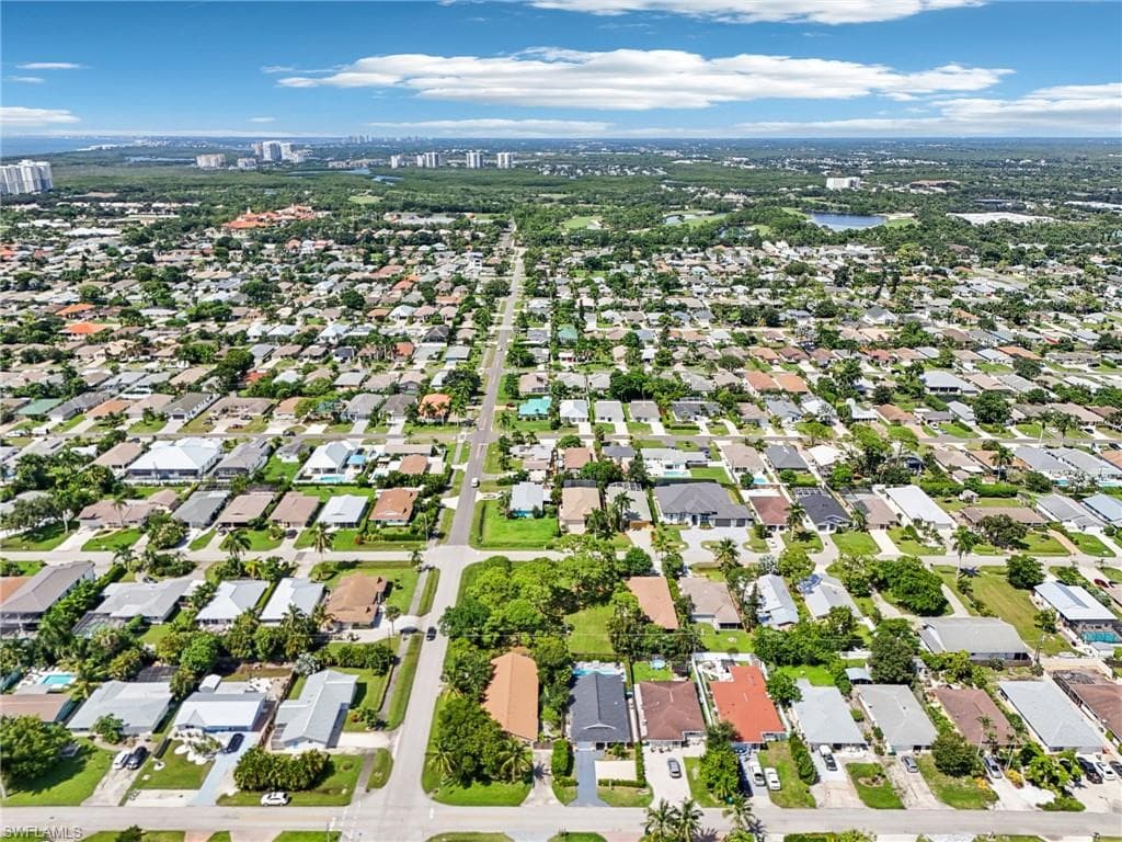 705 103rd Ave N, Naples, FL 34108-35