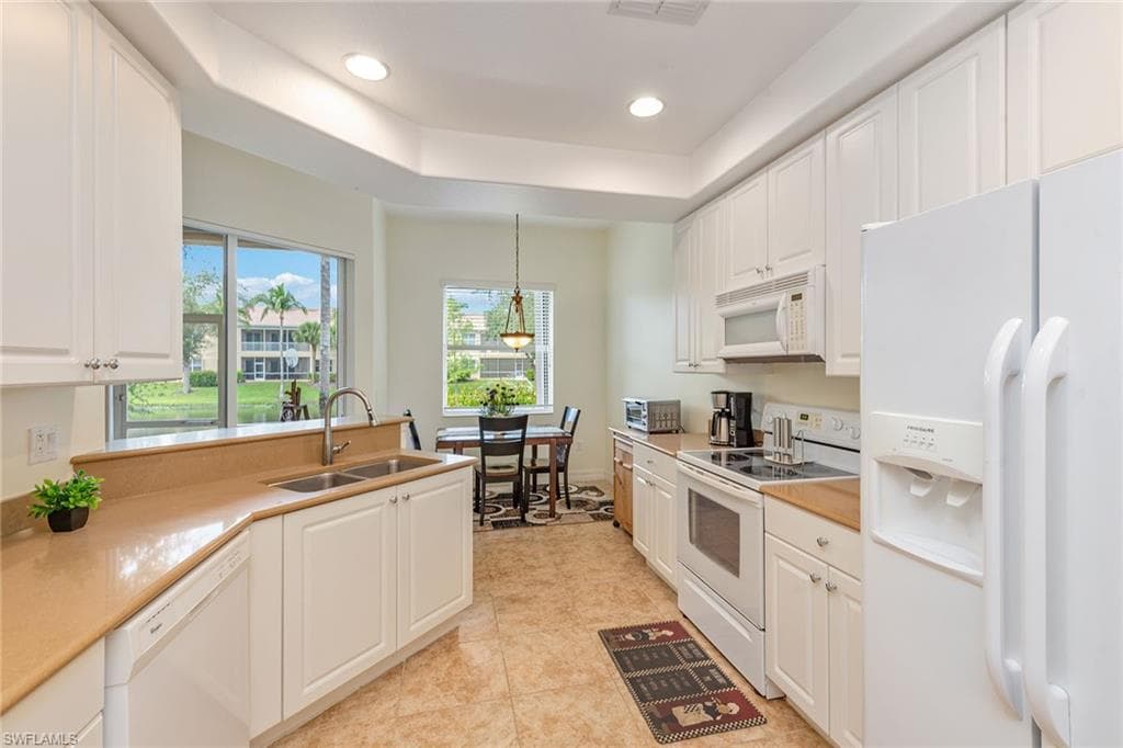 6031 Jonathans Bay Cir 401, Fort Myers, FL 33908-9