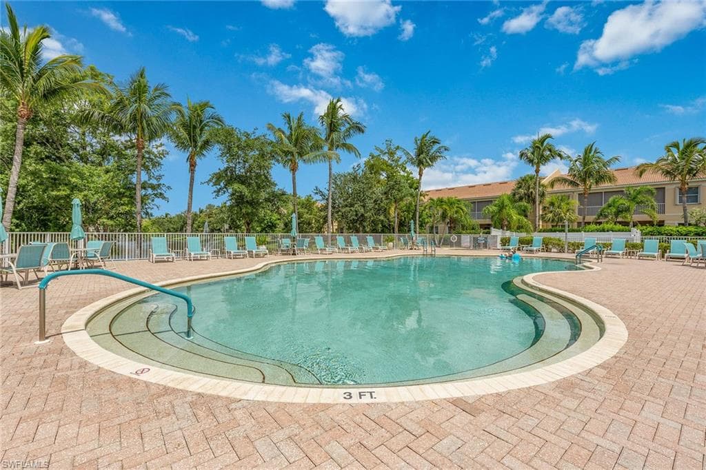 6031 Jonathans Bay Cir 401, Fort Myers, FL 33908-20
