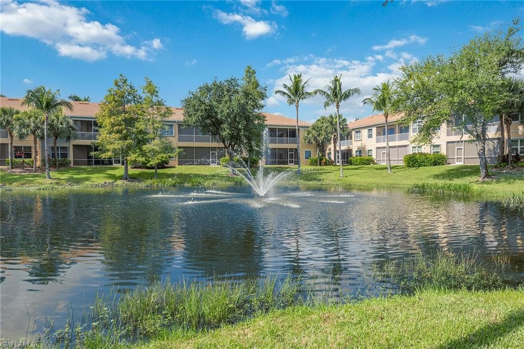 6031 Jonathans Bay Cir 401, Fort Myers, FL 33908-1