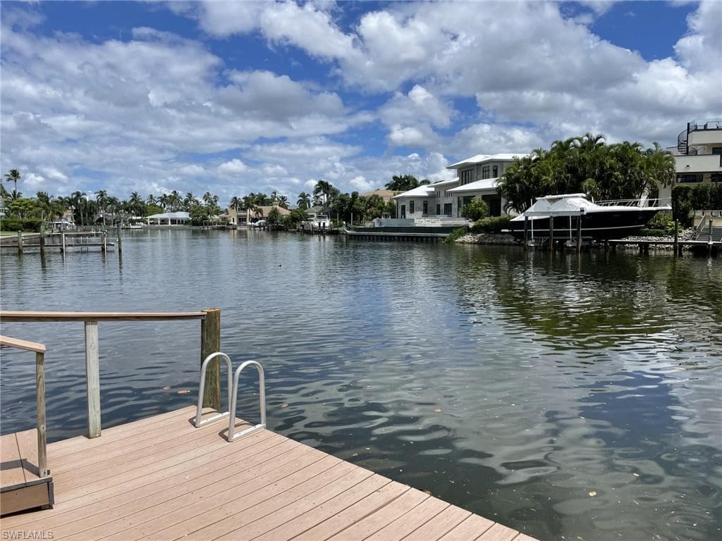 1550 Gulf Shore Blvd N 6w, Naples, FL 34102-21