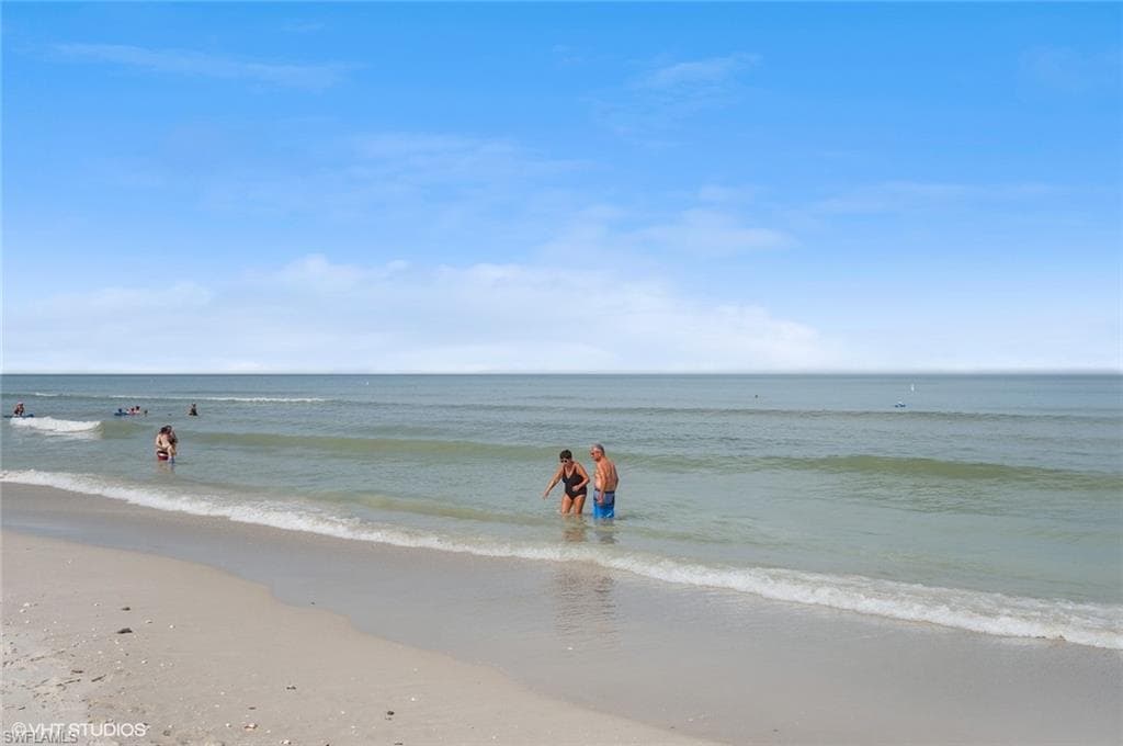 1550 Gulf Shore Blvd N 6w, Naples, FL 34102-26