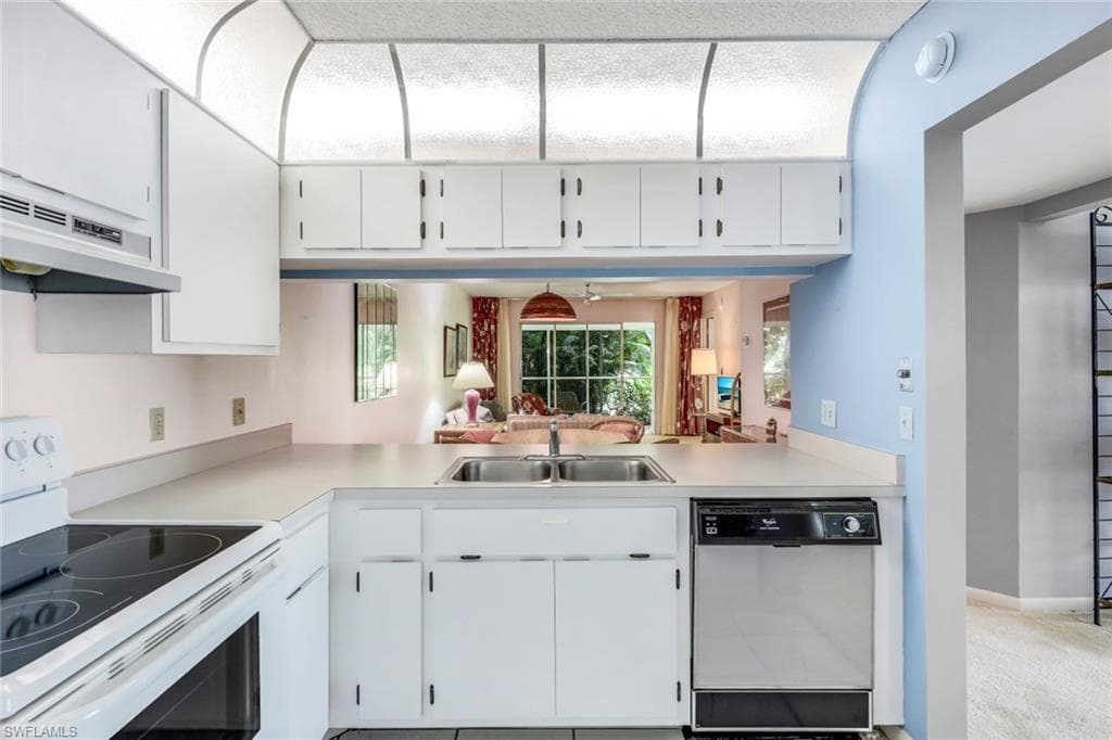 1704 Kings Lake Blvd 7, Naples, FL 34112-14