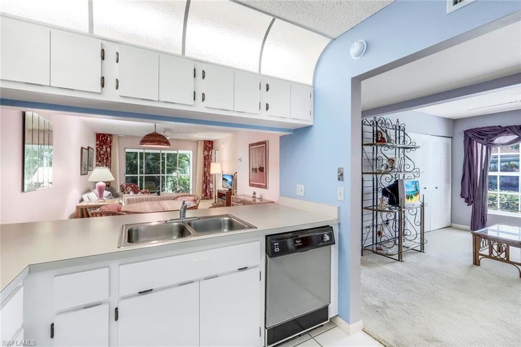 1704 Kings Lake Blvd 7, Naples, FL 34112-15
