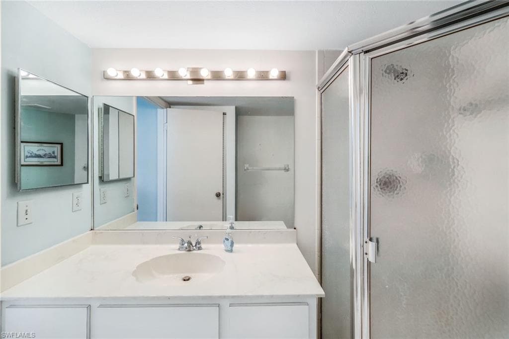 1704 Kings Lake Blvd 7, Naples, FL 34112-20